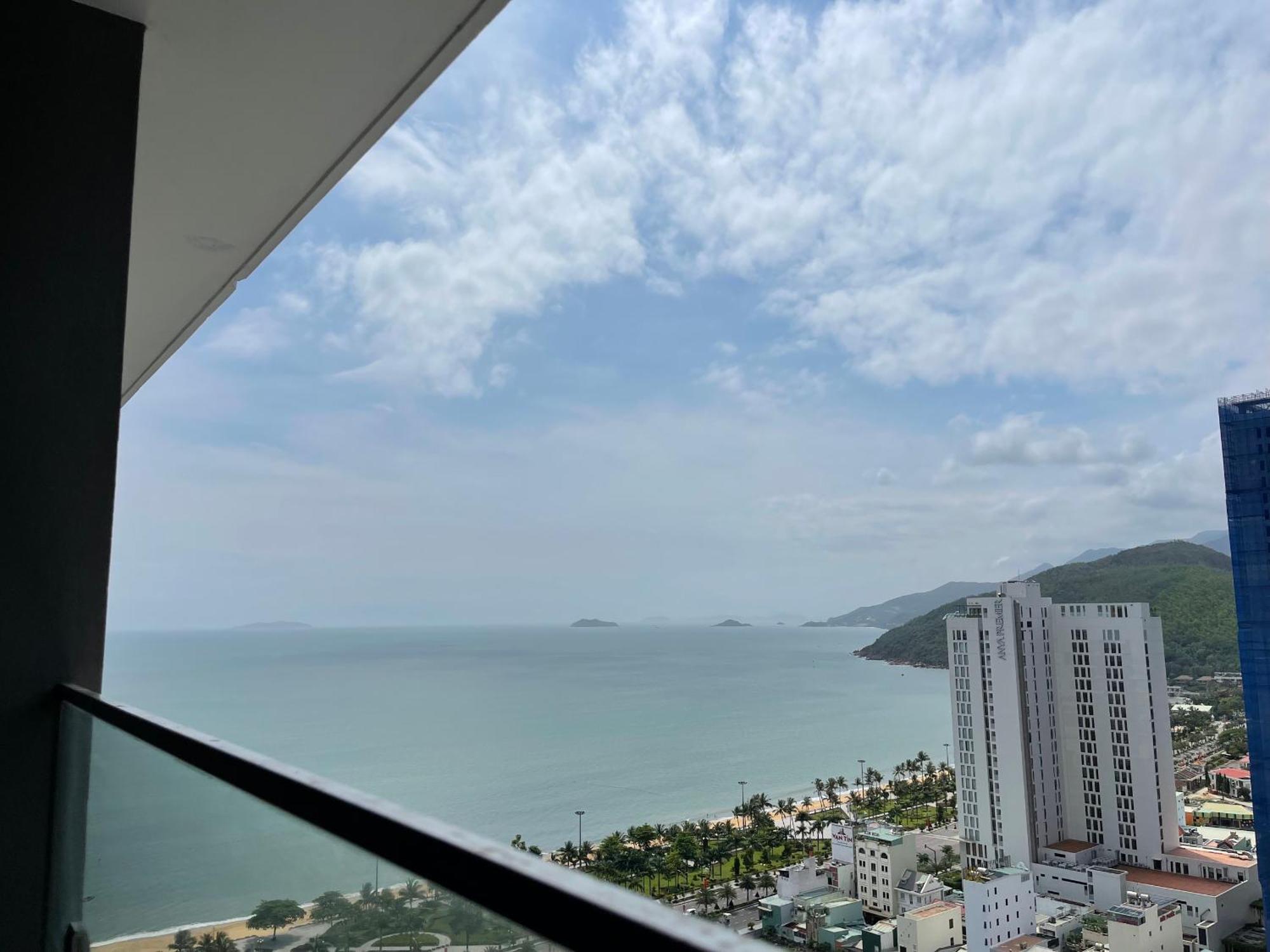 Apartamento Q House- Flc Sea Tower Quy Nhơn Exterior foto